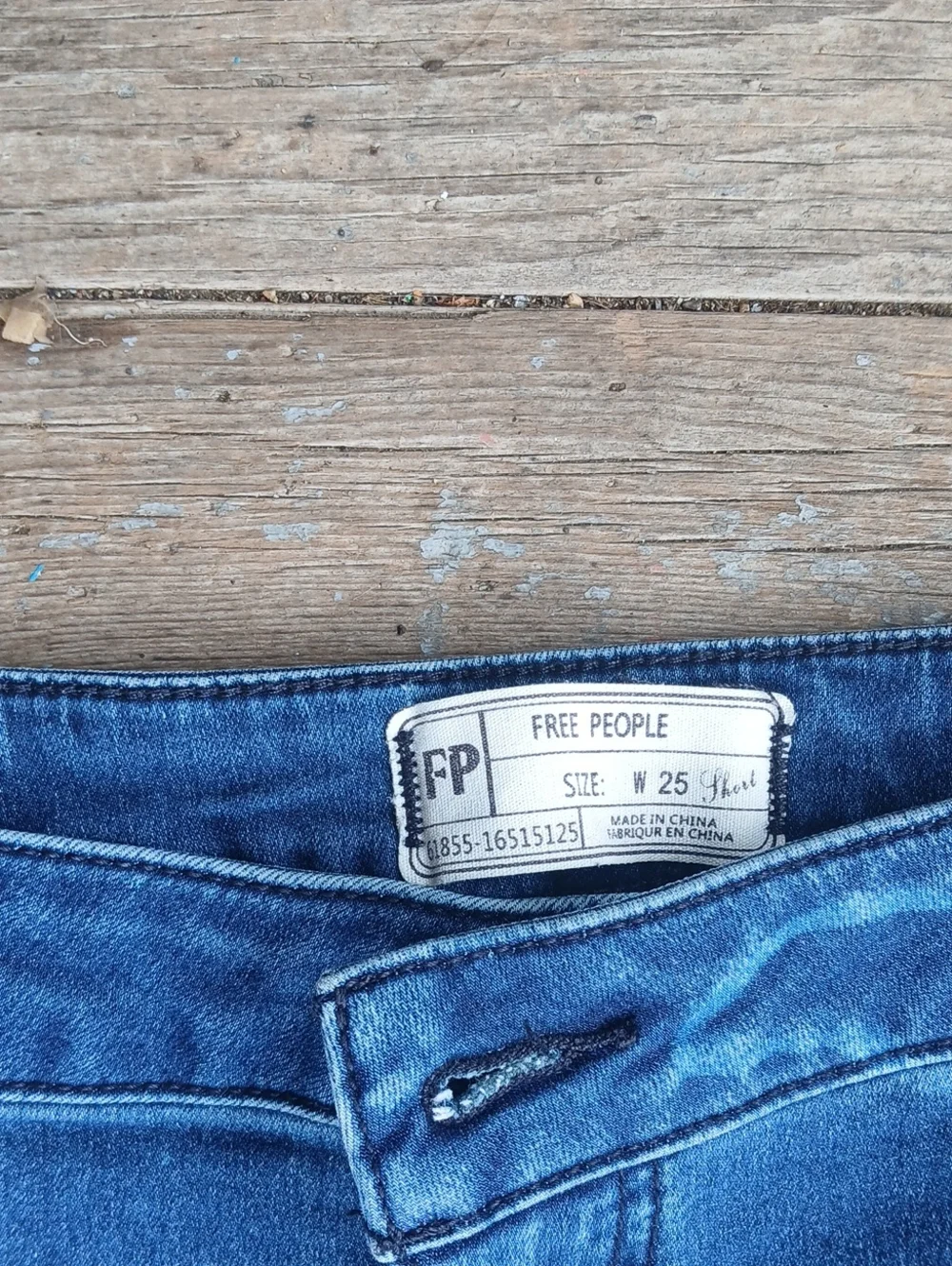 EUC Free People Dark Blue Butterfly Flare Jeans Flat Front Size 25 Short